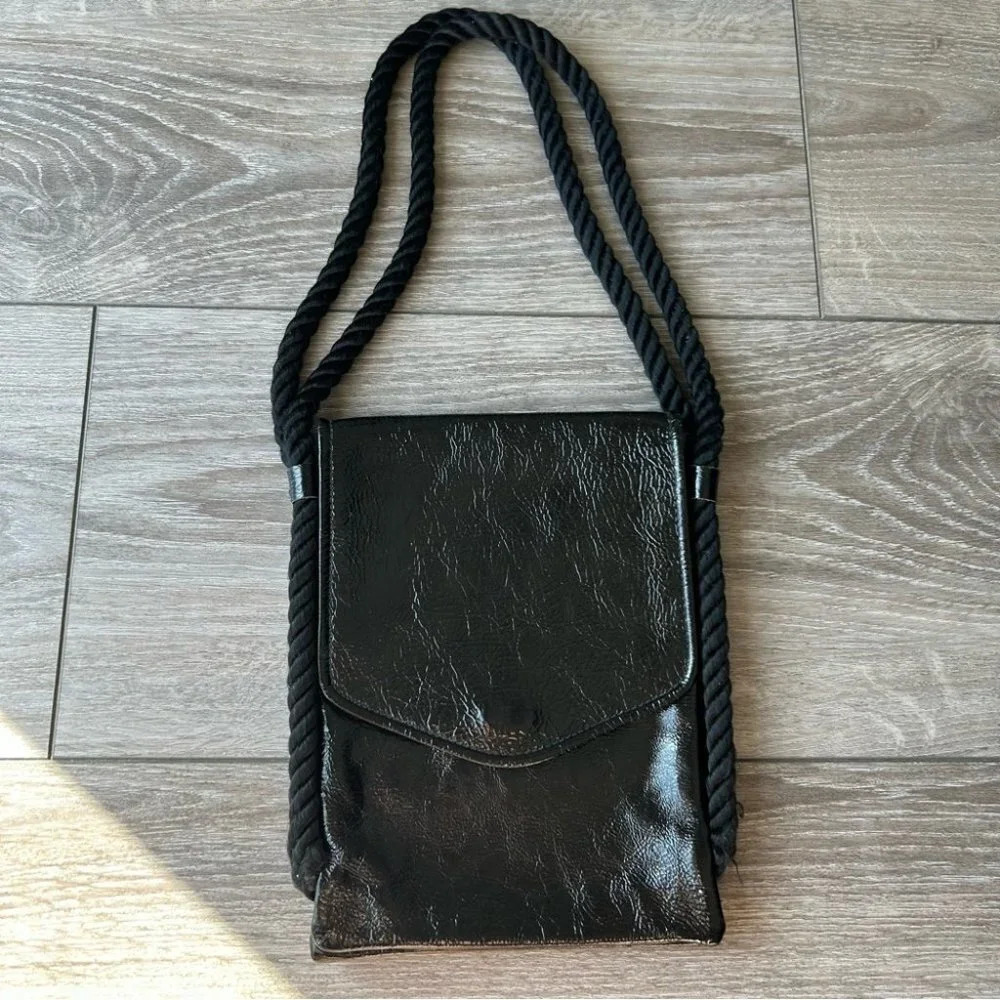 Vintage Patent Leather Lightweight Organizer Shoulder Messenger Bag